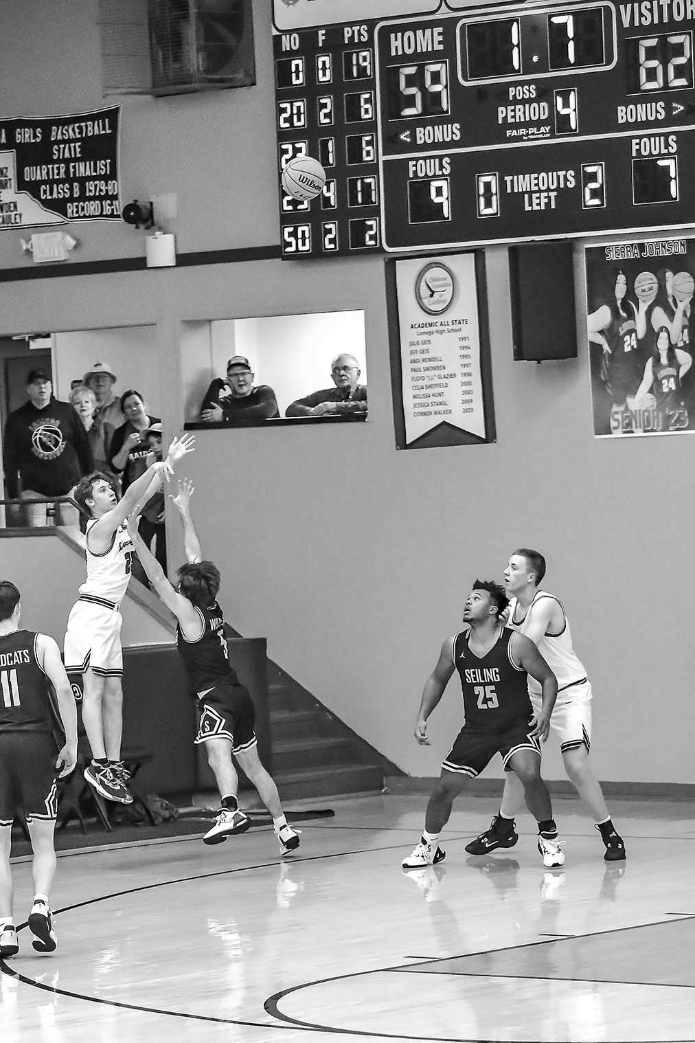 Tough stretch continues for Raiders; Seiling avoids upset Kingfisher