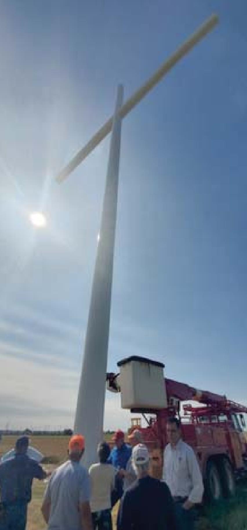 Okarche church erects cross at town entrance Kingfisher Times & Free