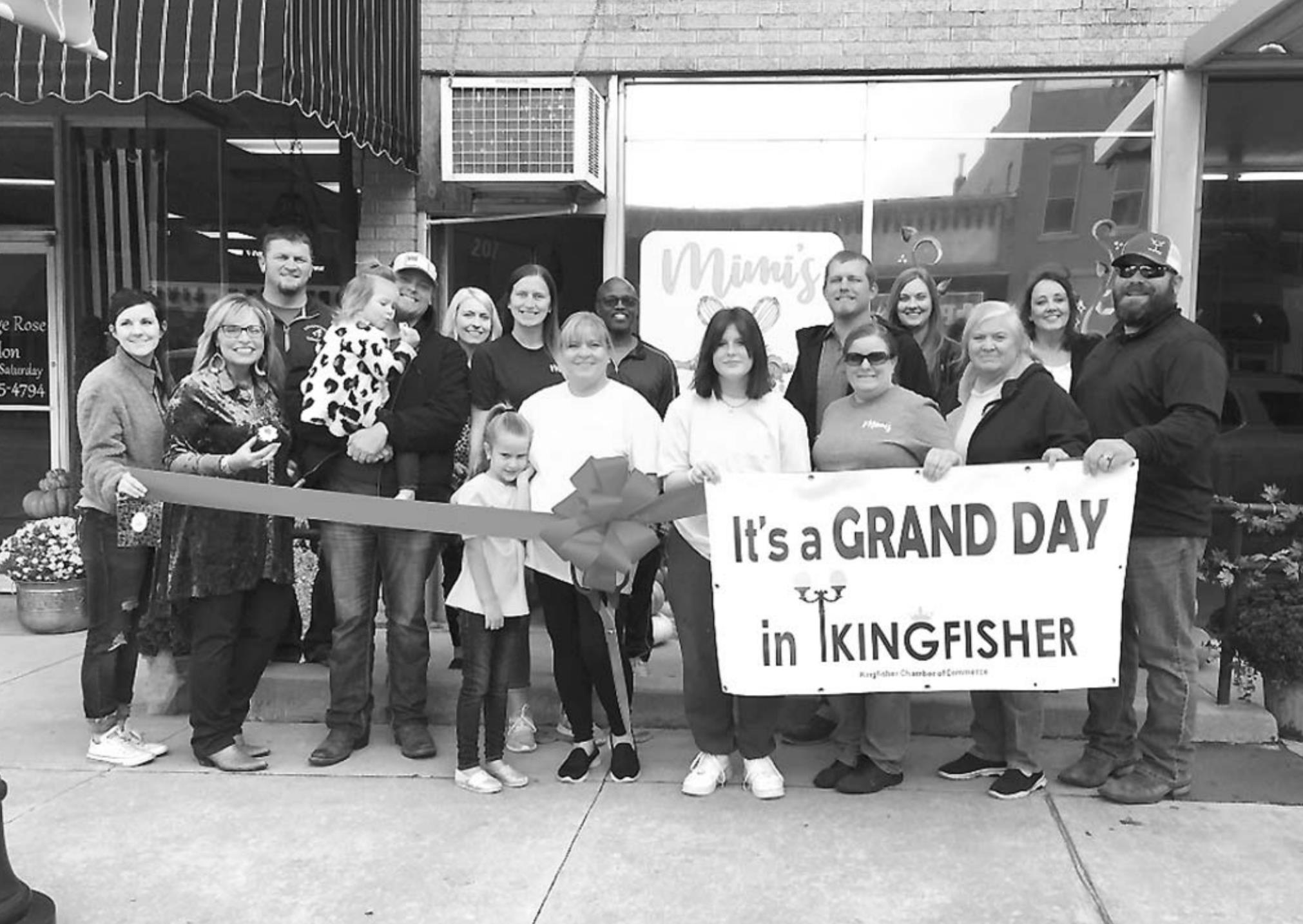 Chamber hosts ribbon cutting for Mimi’s Kingfisher Times & Free Press