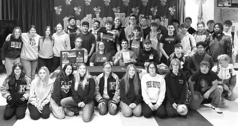 Jackets’ Browning signs to wrestle with Hastings College