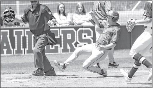 Kitchens, Mecklenburg earn Academic All-State