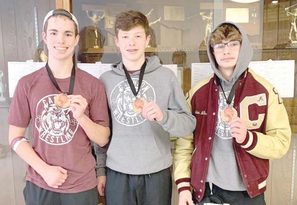 Trio of Wildcats bring home Hub City wrestling hardware