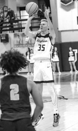 Davis, Garner, Green score big as KHS sweeps district