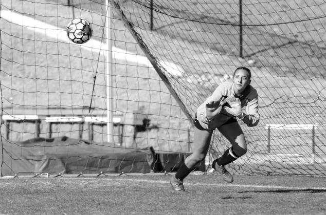 Lady Jackets grab 2 wins at OCS