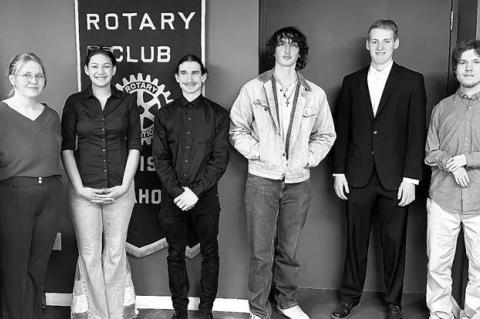 8 KHS seniors are Rotary guests