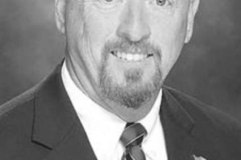 Sternberger is rehired as HPS superintendent