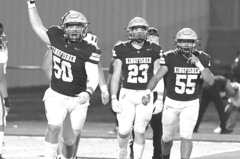 Yellowjackets lock it up