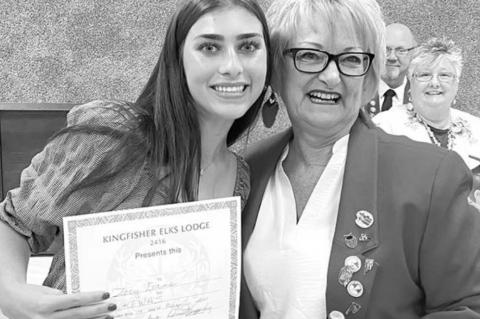 Elks honor Sanders, more local grads