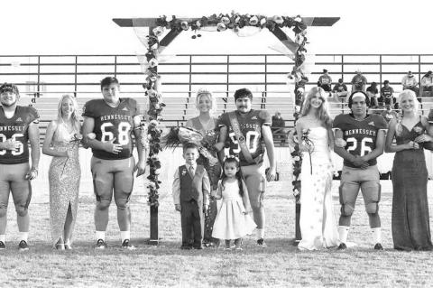 Smith kickoff return preserves happy homecoming evening for Hennessey