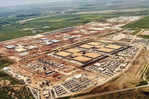 TEXAS DATA – One example of AI data centers currently under construction is the $1.5 billion Cruso Stargate project, located in north Abilene, Texas. It is on a 1,100-acre site. The campus is designed for massive scale, with plans to reach 1.2 GW of cap