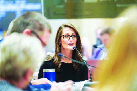 Sanders gains unanimous approval