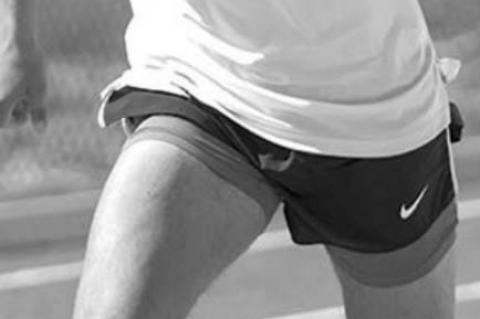 Washington runs 2 gold; Mecklenburg injured in HJ win