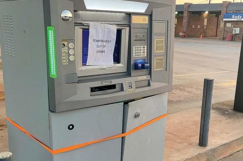 Alert neighbor thwarts ATM heist