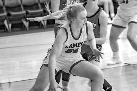 Lomega dominates Coyle, 91-36