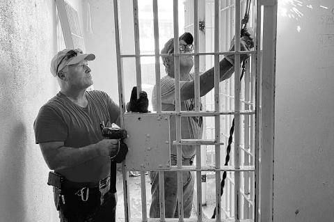 Kingfi sher police investigate traffic accidents