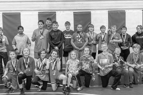HPS novice wrestlers end season