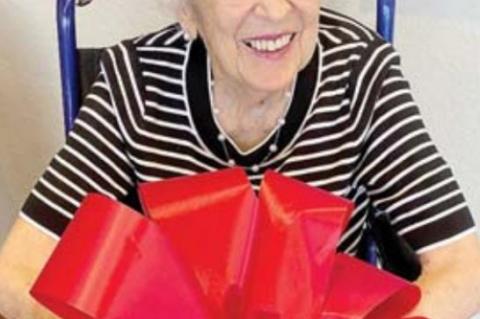 Philanthropist Dorma Hobbs dies at age 91