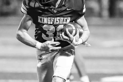 Barton, defense sink Pirates