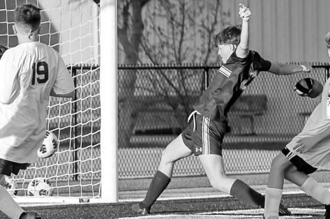 KHS crowns soccer king and queen