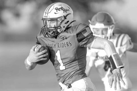 CASHION QB Kellen Smith, pictured in a game against Ringling earlier this season, threw for four touchdowns, rushed for more than 100 yards and picked off a pair of passes Thursay in his team’s win at Crescent. [Photo by Brad Stone/www.bestone.shootproof.com]