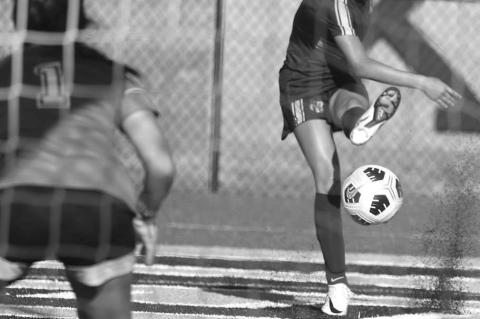 Lady Jackets Net 2 Wins