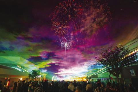 Kingfisher Christmas Parade and Fireworks