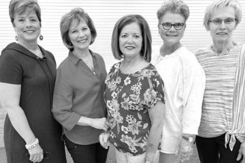 Apron Annies host OHS baccalaureate, award scholarships