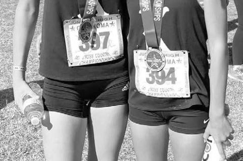 Lunsford, Taylor lead KJH to 5th at all-star XC meet