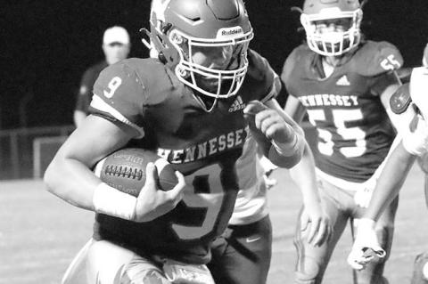 CCS overpowers Eagles, 38-13