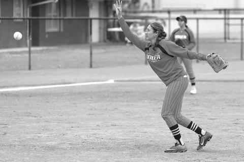 Softball, baseball districts in full swing (and pitch)