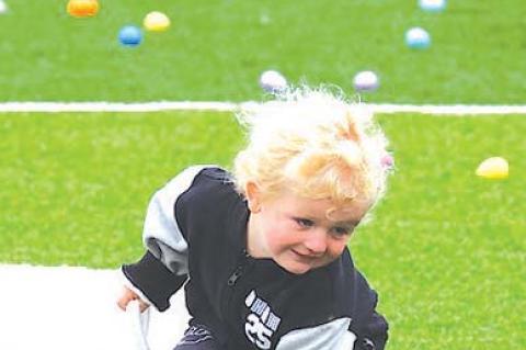 KINGFISHER’S FOOTBALL fi eld will once again be littered (temporarily) with Easter eggs this Saturday, but will be scooped up by youngsters in four different age groups. [KT&FP Staff Photo]