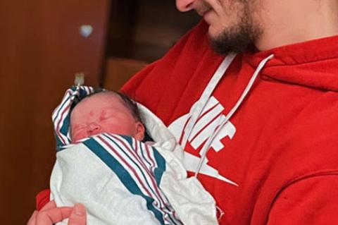 Article Image Alt Text