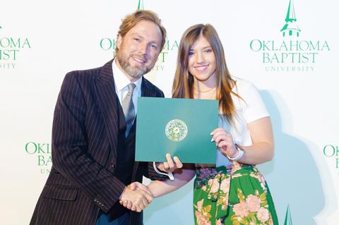 Article Image Alt Text