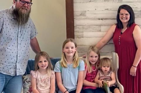 Article Image Alt Text