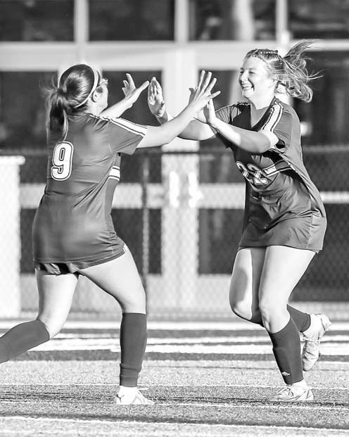 Kylee Rojas Seniors start, end Newkirk matchup | Kingfisher Times & Free Press