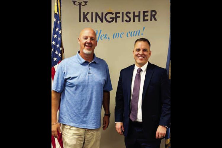 KINGFISHER MAYOR Geoff Covalt stands with Jonah Humes after Humes was offered the role of city manager on Monday. [KT&amp;FP Staff Photo]