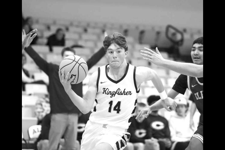 HAYES WHITE scored 36 points and added seven rebounds as well as four steals during Kingfisher’s 55-52 victory last Friday at Casady. [Photo by Russell Stitt/www.stitt.smugmug.com]