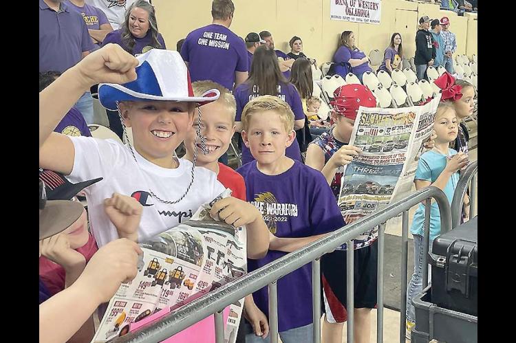 BASKETBALL (AND NEWSPAPER) FANS