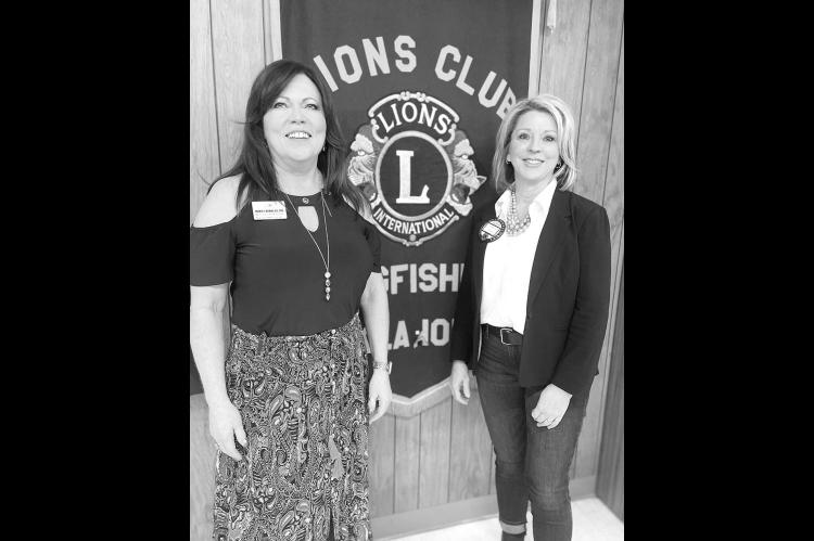 LSF executive director discusses eye bank with Kingfi sher Lions