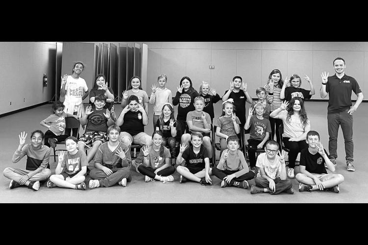 Meteorologist Lodes entertains, informs local 4-H club