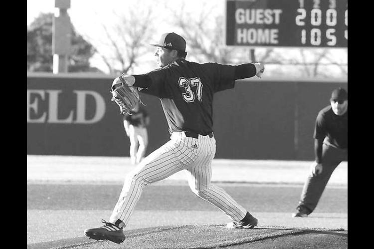 Nolte signs with MIAA school