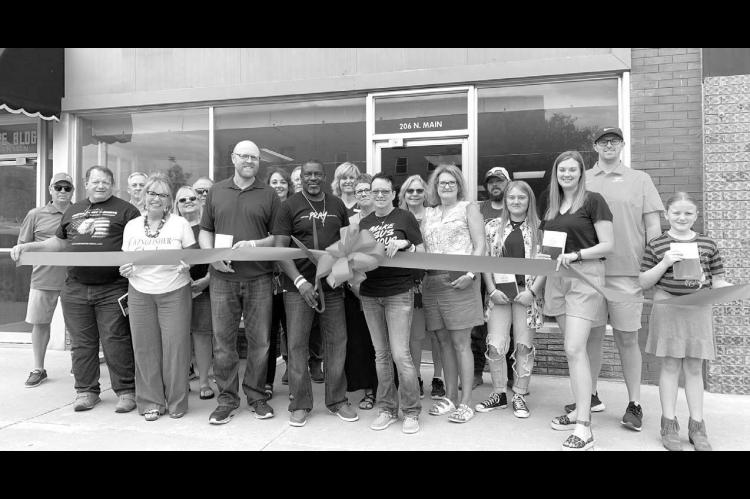 New antique store holds grand opening in Kingfisher