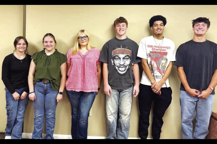 KHS SENIORS attending a recent Kingfisher Rotary Club meeting were, from left: Indy Barker, Haylee Crum, Amber Beagle, Hayes White, Michael Easley and Jackson Willbanks. [KT&amp;FP Staff Photo]