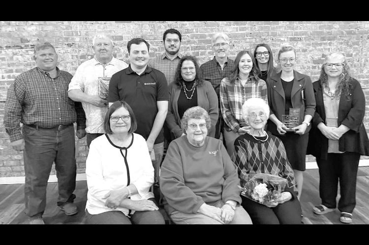 Hennessey community volunteers are recognized