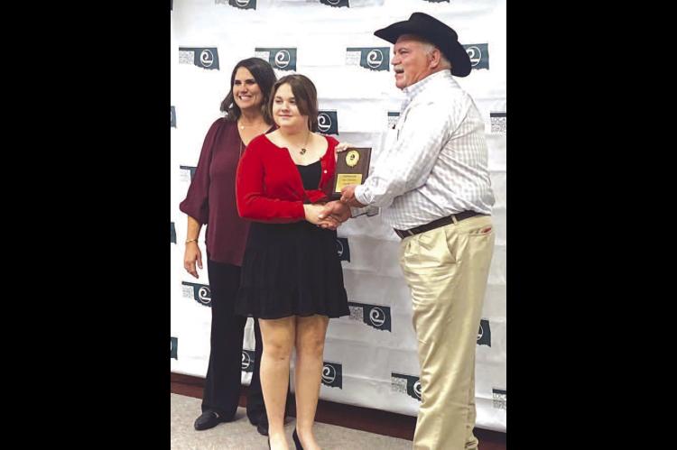 Lomega’s Pope wins 1st in OACD area speech contest