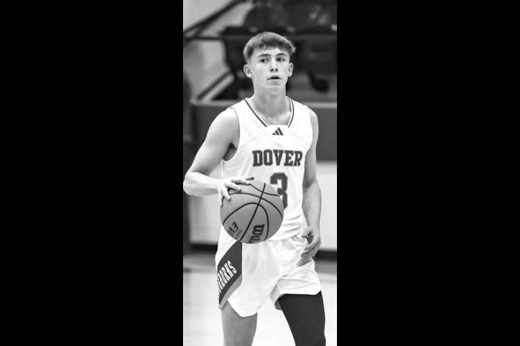 HIGH POINT – Jonah Pendergraft scored 17 points in Dover’s win at Garber. [Photo by Chris Simon/www. simon-sports-photos.smugmug. com]