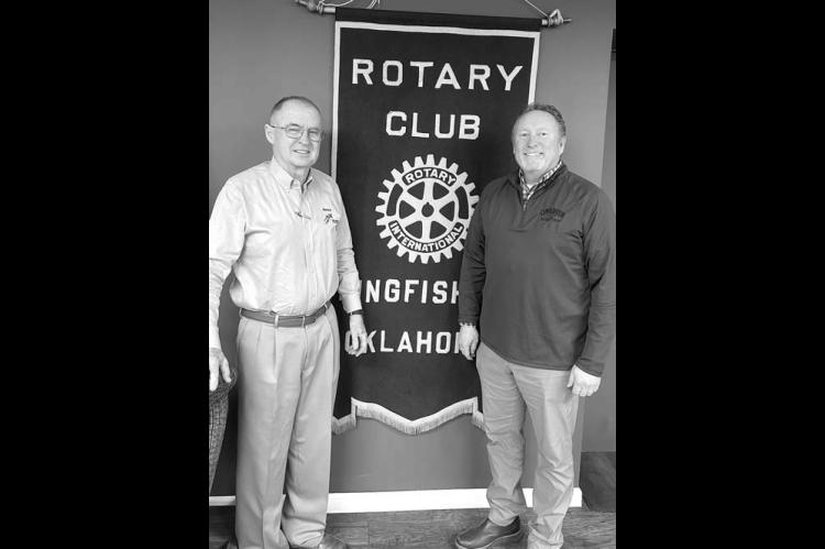 	Rotary DG visits local civic club