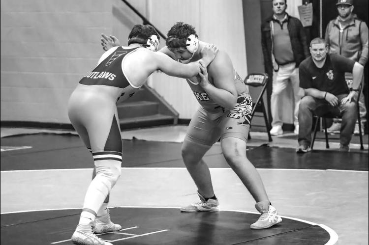 Jackets cap busy wrestling week
