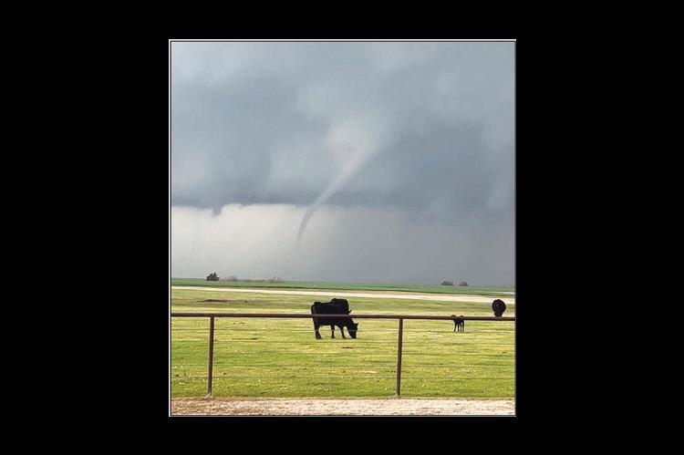 Weather delivers brief funnel near Kingfisher
