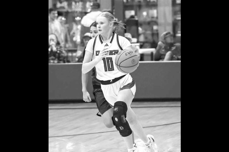 PRESLEY SQUIRES made five 3-pointers and scored 17 points as Dover knocked off Gracemont. [Photo by Chris Simon/ www.simon-sports-photos.smugmug.com]